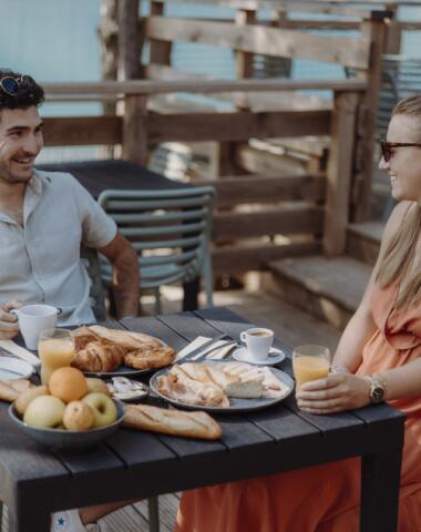 Petit déjeuner restaurant Mr Marcel Sunêlia